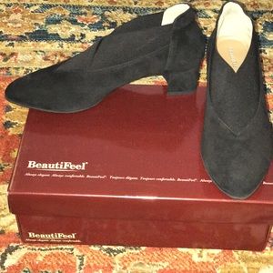 Size (9-9.5) BeautiFeel